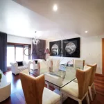 Rent 3 bedroom apartment of 112 m² in Odivelas