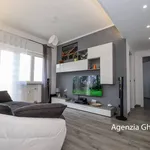 Rent 3 bedroom apartment of 110 m² in Genova