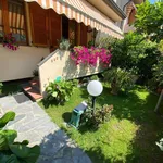 Terraced house via della Barbiera, Caranna, Forte dei Marmi