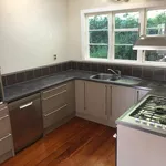 Rent 4 bedroom house in Wellington