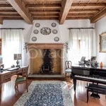 Rent 6 bedroom apartment of 216 m² in San Casciano in Val di Pesa