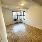 Rent 3 bedroom apartment of 1565 m² in Bronx