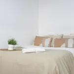 Rent a room of 120 m² in valencia