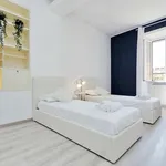 Rent 4 bedroom apartment in Rome