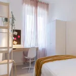 Rent a room in turin