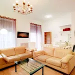 Rent a room of 145 m² in madrid