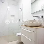 Rent 1 bedroom apartment of 50 m² in Duće