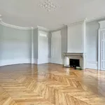 Rent 4 bedroom apartment of 180 m² in Lyon