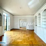 Rent 6 bedroom apartment of 200 m² in Rome