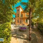 Rent 6 bedroom house of 240 m² in Palermo