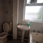 Rent 3 bedroom flat in West Midlands