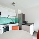 Rent 2 bedroom apartment of 46 m² in Puteaux