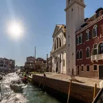 Rent 4 bedroom apartment of 115 m² in Venice