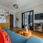 Appartement de 667 m² avec 2 chambre(s) en location à Paris