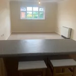 Flat to rent in Village Road, Wirral CH63