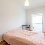 Rent a room in lisbon