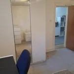 Rent 4 bedroom flat in Scotland