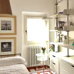 Rent 1 bedroom apartment of 35 m² in Florence