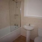 Rent 2 bedroom flat in Salford