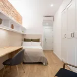 Rent 10 bedroom house in Barcelona