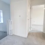 Rent 3 bedroom flat in East Hertfordshire