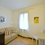 Rent 4 bedroom apartment of 70 m² in Venezia