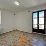 Rent 2 bedroom apartment of 33 m² in Montélimar