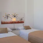 Rent 4 bedroom apartment of 1 m² in madrid