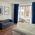 Rent a room of 70 m² in Frankfurt am Main