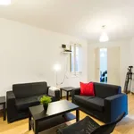 Rent a room of 140 m² in madrid