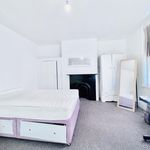 Rent 5 bedroom house in East Midlands