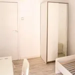 Rent a room of 70 m² in valencia