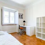 Rent a room in lisbon