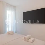 Rent 1 bedroom apartment of 45 m² in Split