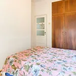 Rent a room of 10 m² in lisbon