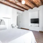 Rent 3 bedroom apartment in Barcelona