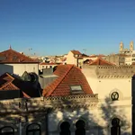 Rent 1 bedroom apartment in Porto