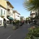 Rent 3 bedroom apartment of 60 m² in Forte dei Marmi