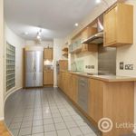 Rent 2 bedroom flat in Edinburgh