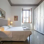 Rent 4 bedroom apartment of 250 m² in florence