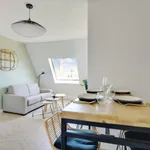 Rent 2 bedroom apartment of 28 m² in Paris 17