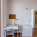 Rent 4 bedroom apartment in Valencia