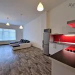 Pronajměte si 3 ložnic/e byt o rozloze 74 m² v Praha