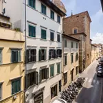 Affitto 3 camera appartamento di 80 m² in Firenze