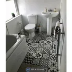 Rent 3 bedroom house in Wales