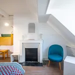 Appartement de 36 m² avec 3 chambre(s) en location à Paris