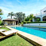 Rent 6 bedroom house of 1900 m² in Marbella