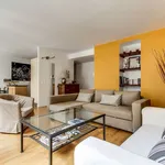 Rent 2 bedroom apartment of 807 m² in Paris