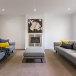 Rent 4 bedroom house in Surrey Hills