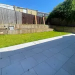 Rent 5 bedroom flat in West Midlands